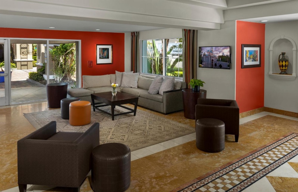 Anaheim Portofino Inn and Suites